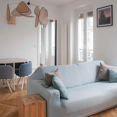 Nice Nest For 2 Near Sacre-Coeur